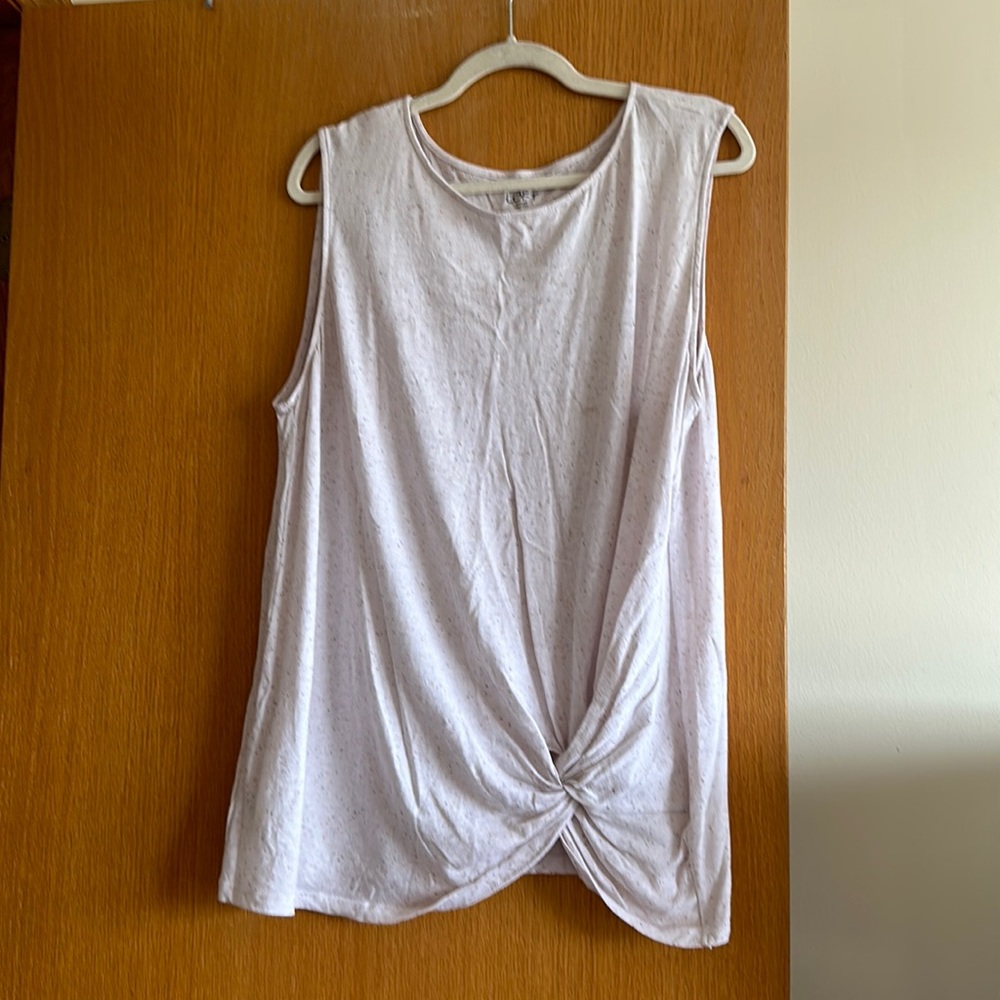 Super cute sleeveless tank top